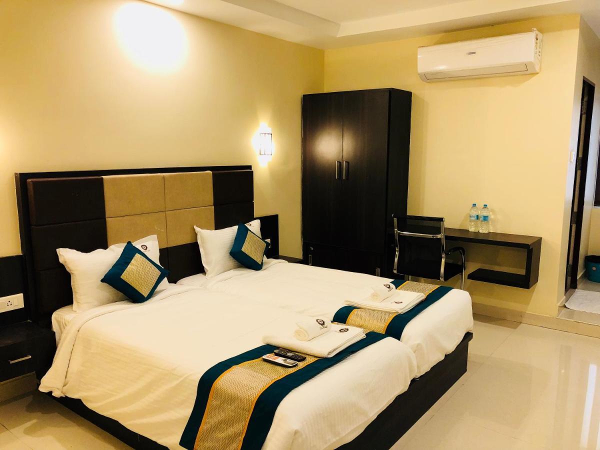 Hotel Fortune M R Grands Suluru ภายนอก รูปภาพ