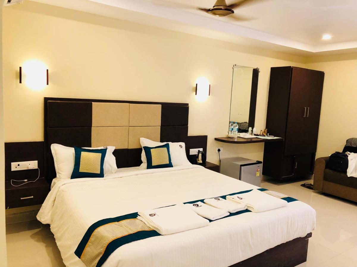 Hotel Fortune M R Grands Suluru ภายนอก รูปภาพ